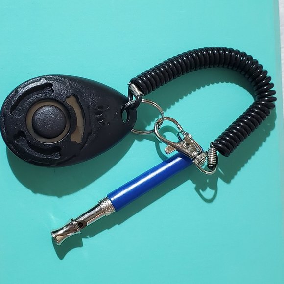 Ultrasonic Blue Dog Whistle AND Black Dog Training Clicker - Picture 1 of 7